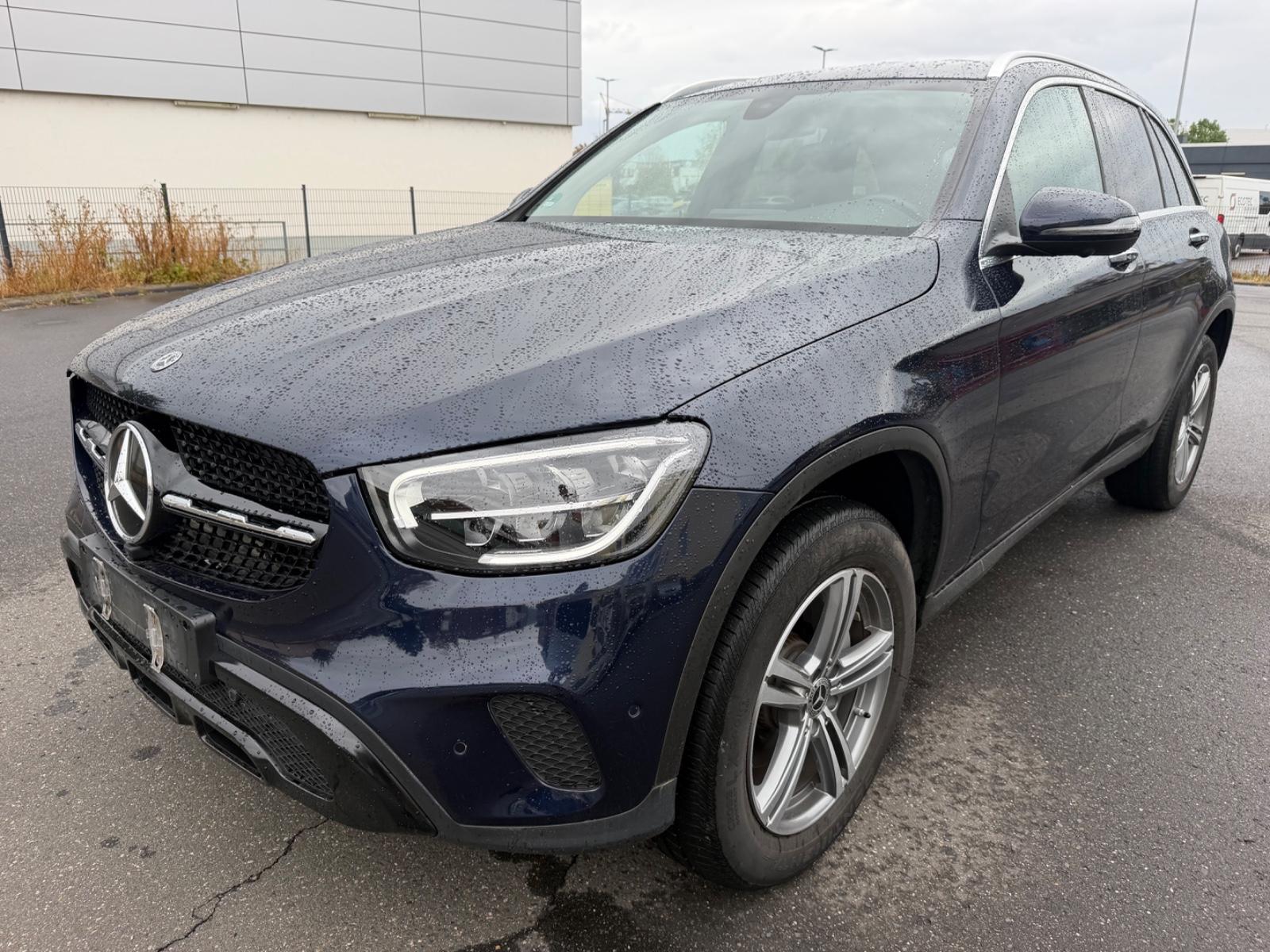 Mercedes-Benz GLC 300 4MATIC AMG Line