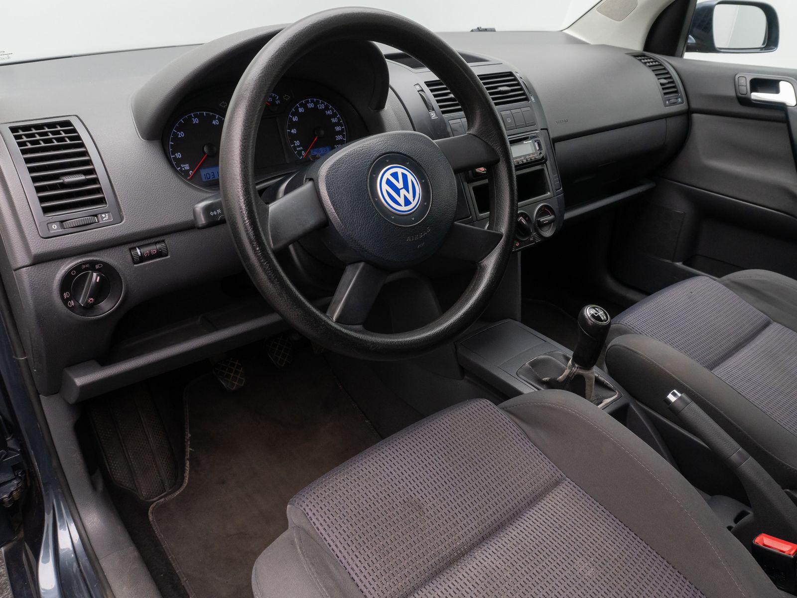 Fahrzeugabbildung Volkswagen Polo 1.4 Trendline Sportstz Klimanlage ABS Stoff