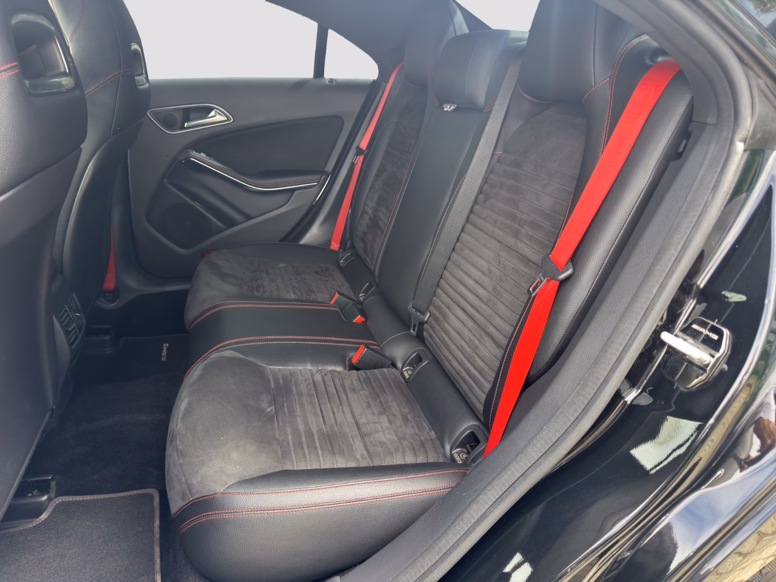 Mercedes-Benz CLA 45 AMG  4Matic * Sound System HK *