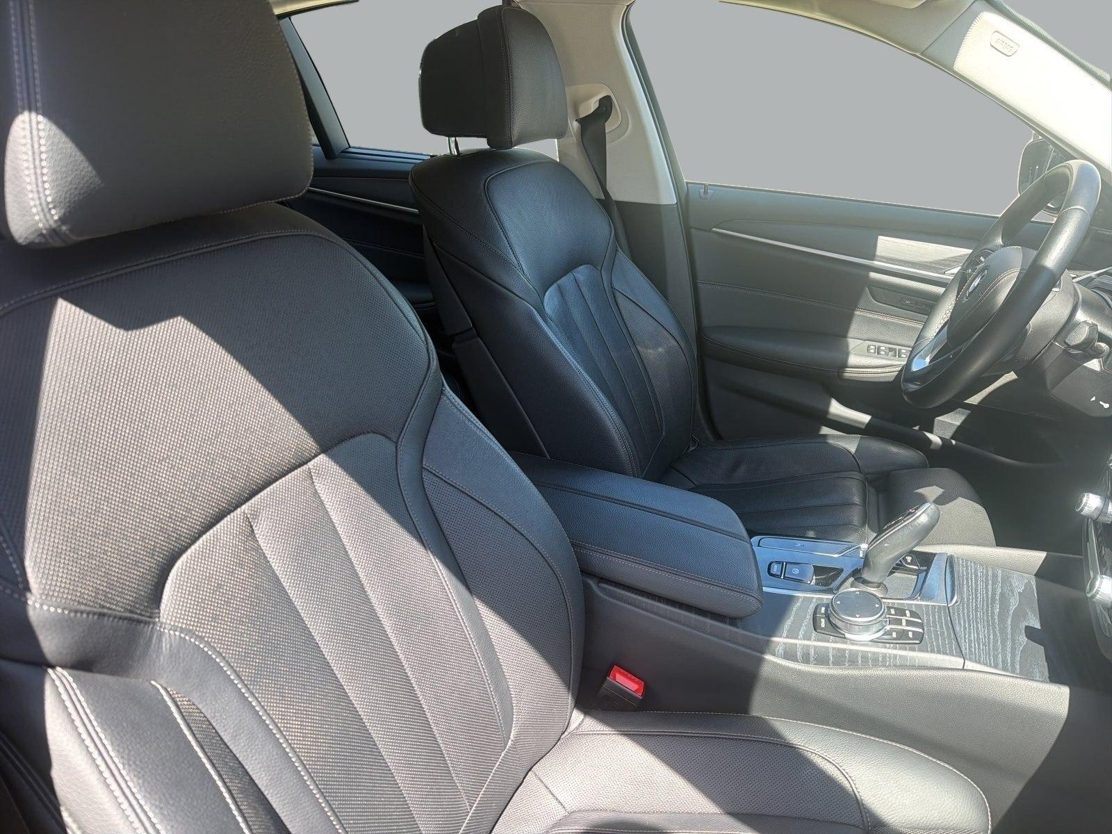 BMW 530d xDrive A Laser HEAD-UP SITZBELÜFT RFK HIFI