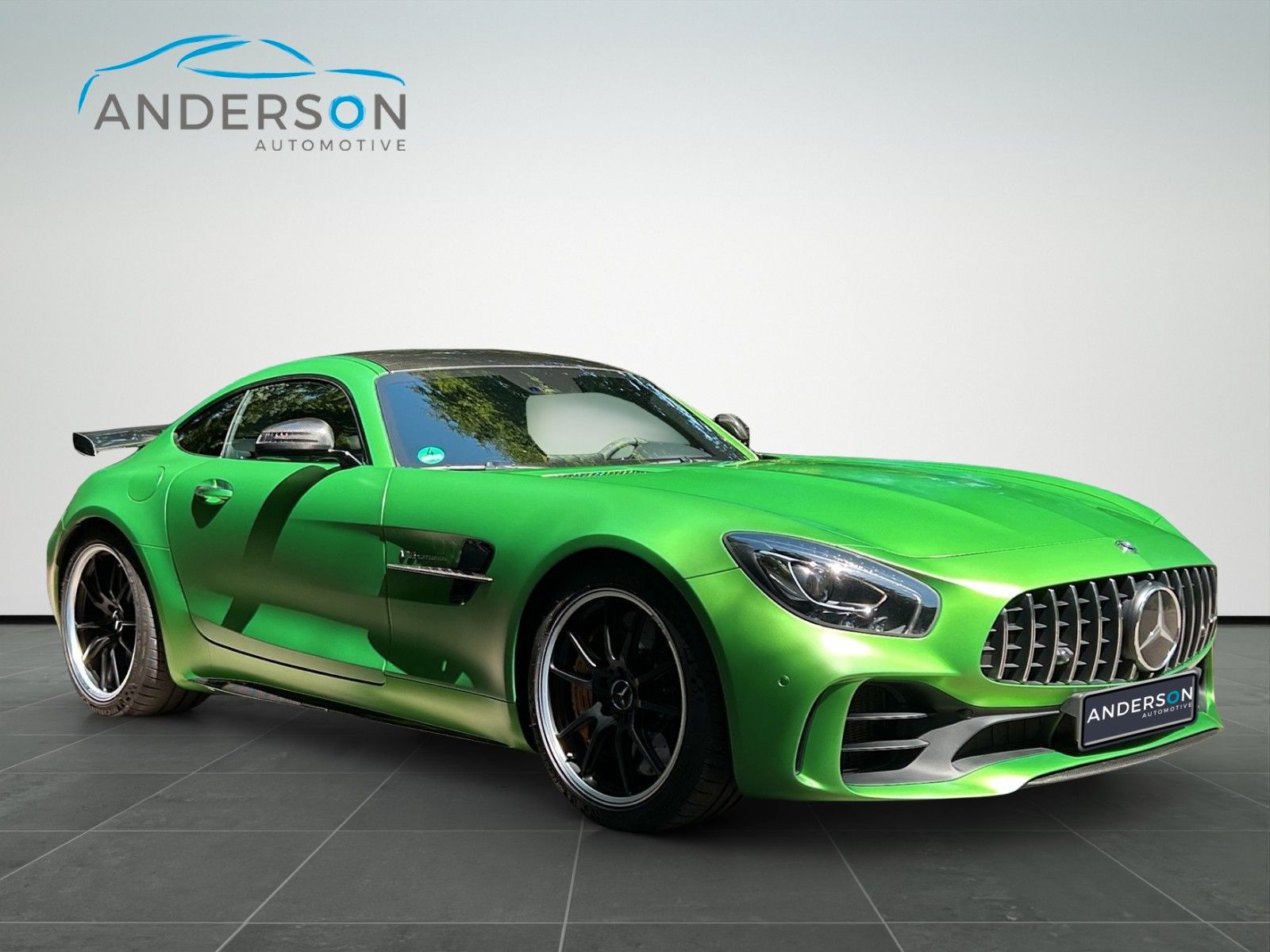 Fahrzeugabbildung Mercedes-Benz AMG GT R CARBON KERAMIK GELBKONTRAST PERFORMANCE