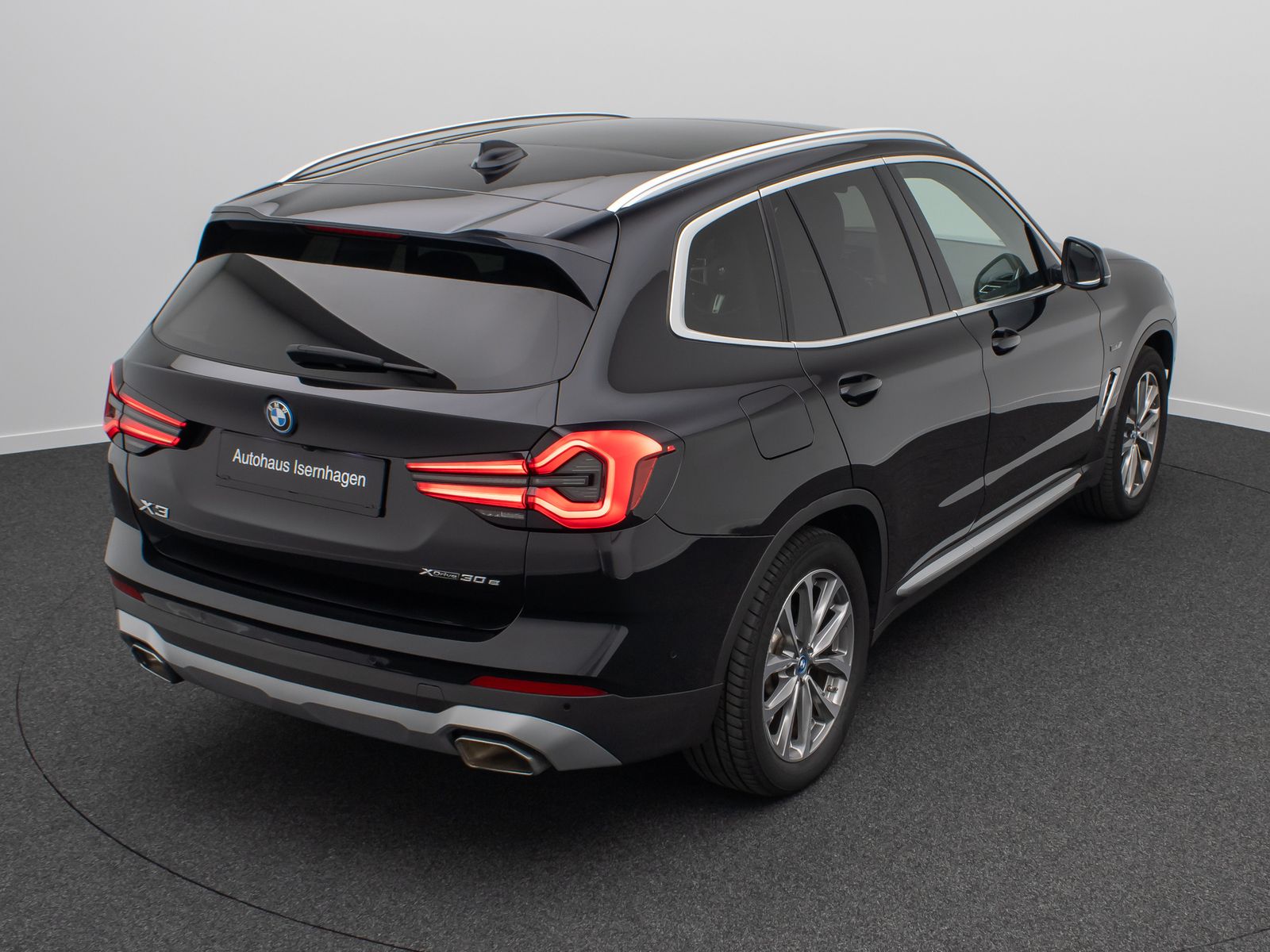 Fahrzeugabbildung BMW X3 xD30e DAB Kamera Panorama 19Zoll Leder Sport