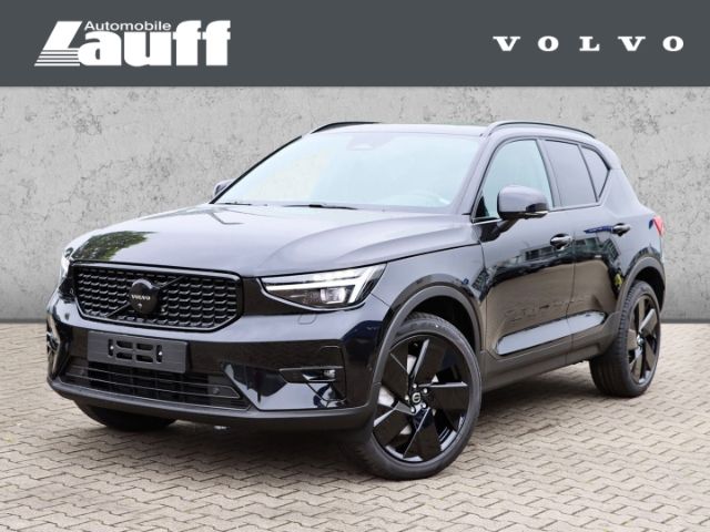 Volvo XC40 B3 Benzin MHEV Plus BLACK EDITION AHK PANO