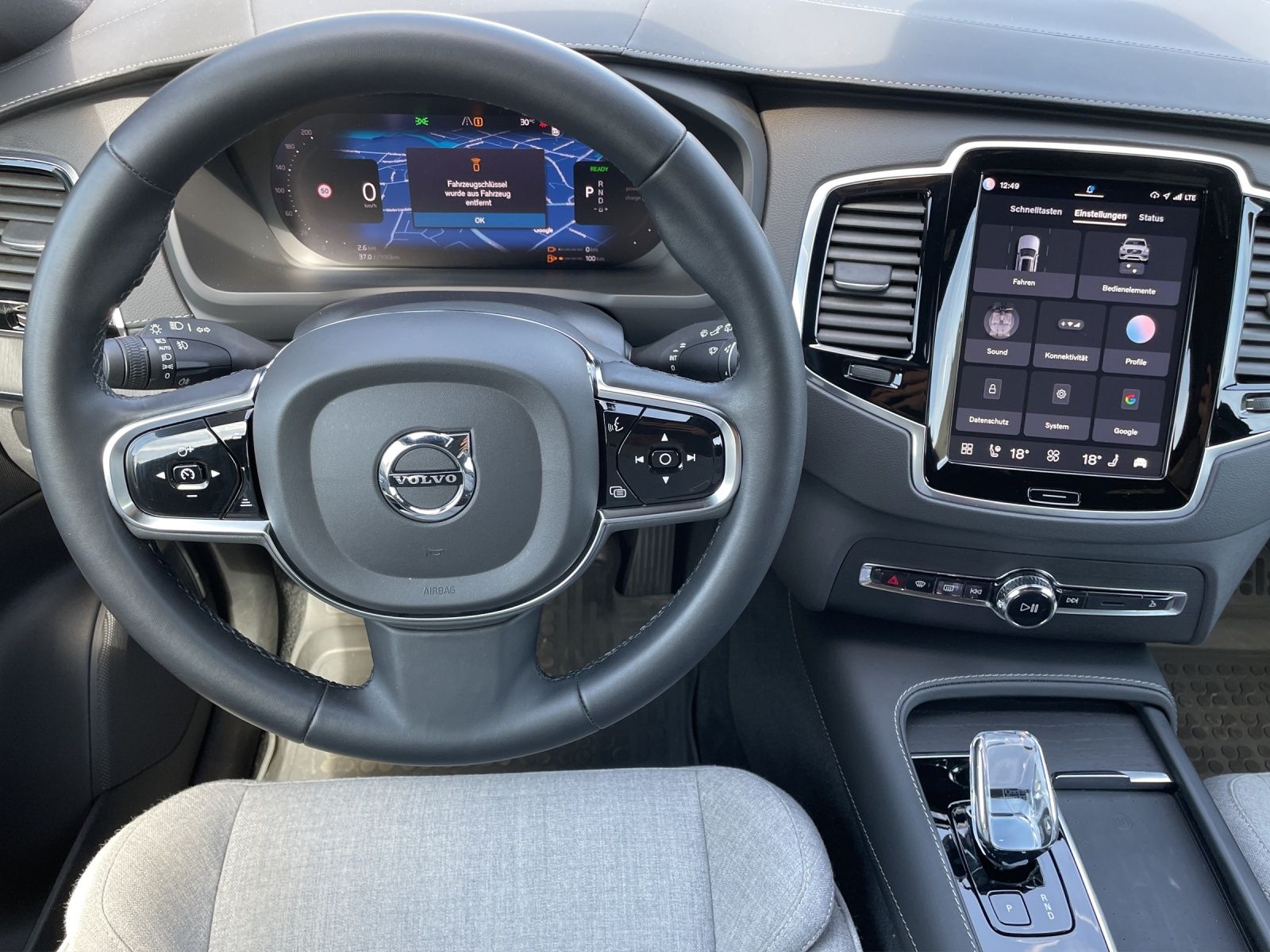Volvo XC90 T8 AWD Plus Bright AHK LUFT NAVI LED 20LM foto 8