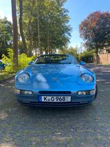 Porsche 968 - Cabrio (himmelblauer Oldtimer) - Porsche 968 aus 1993