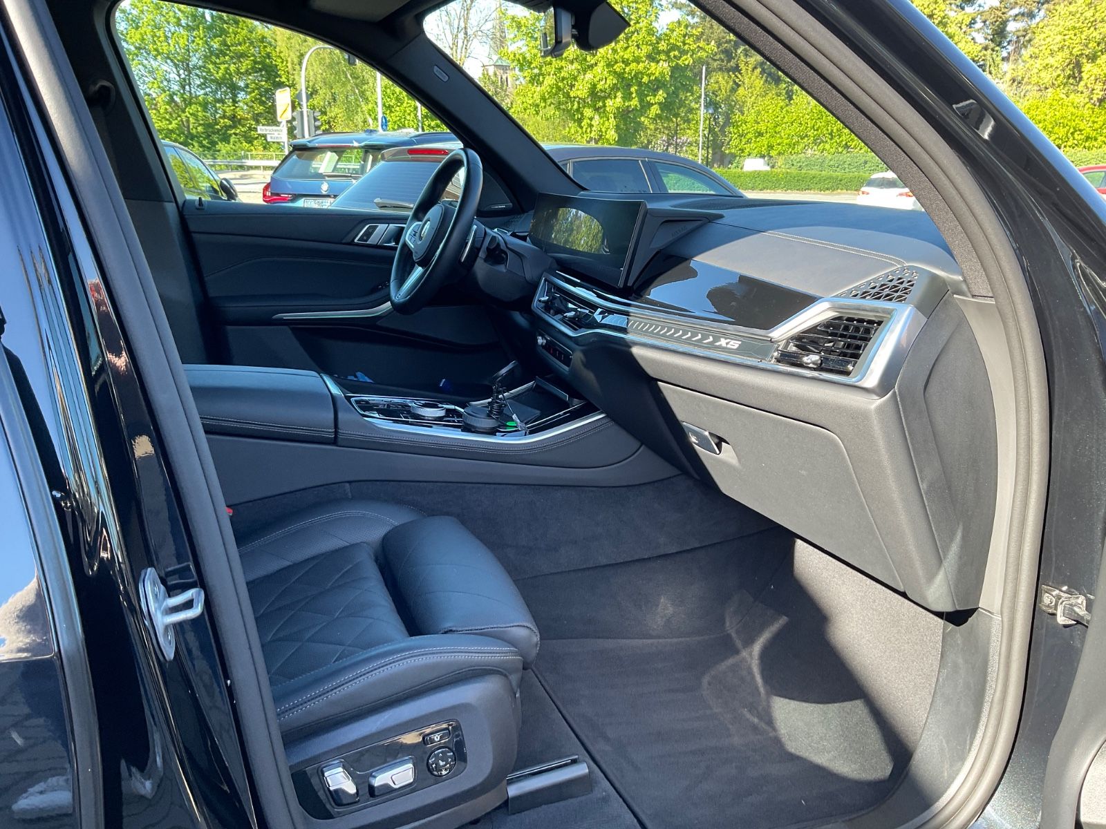 Fahrzeugabbildung BMW X5 xDrive40d,MPaket,AHK,Sitzlüftung,Panorama,Car