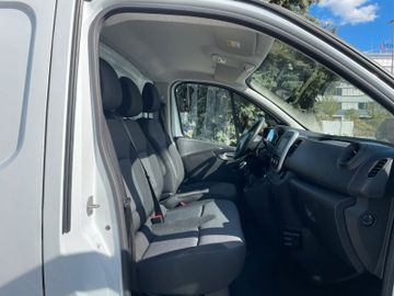 Renault Trafic - 9