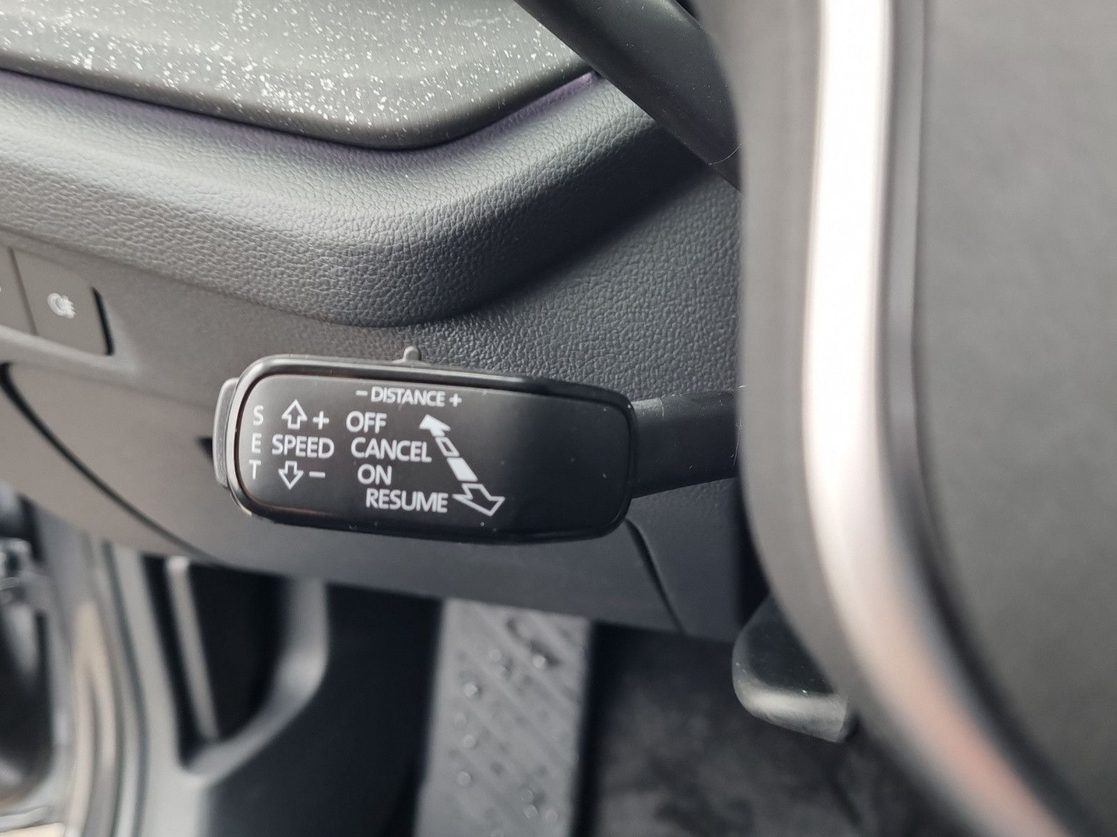 Fahrzeugabbildung SKODA Octavia Combi Tour 2,0 TDI AKH Licht+Sicht+
