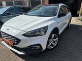 Ford Focus Turnier Active Vignale LED LEDER RFK- 2847 - Ford Focus: Active Vignale