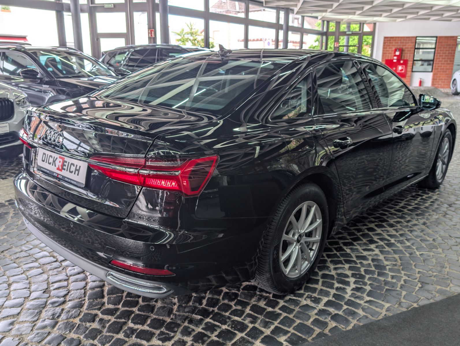 Fahrzeugabbildung Audi A6 Lim 40 TDI S-Tronic MHEV AHK VIRT SHZ KAM LED