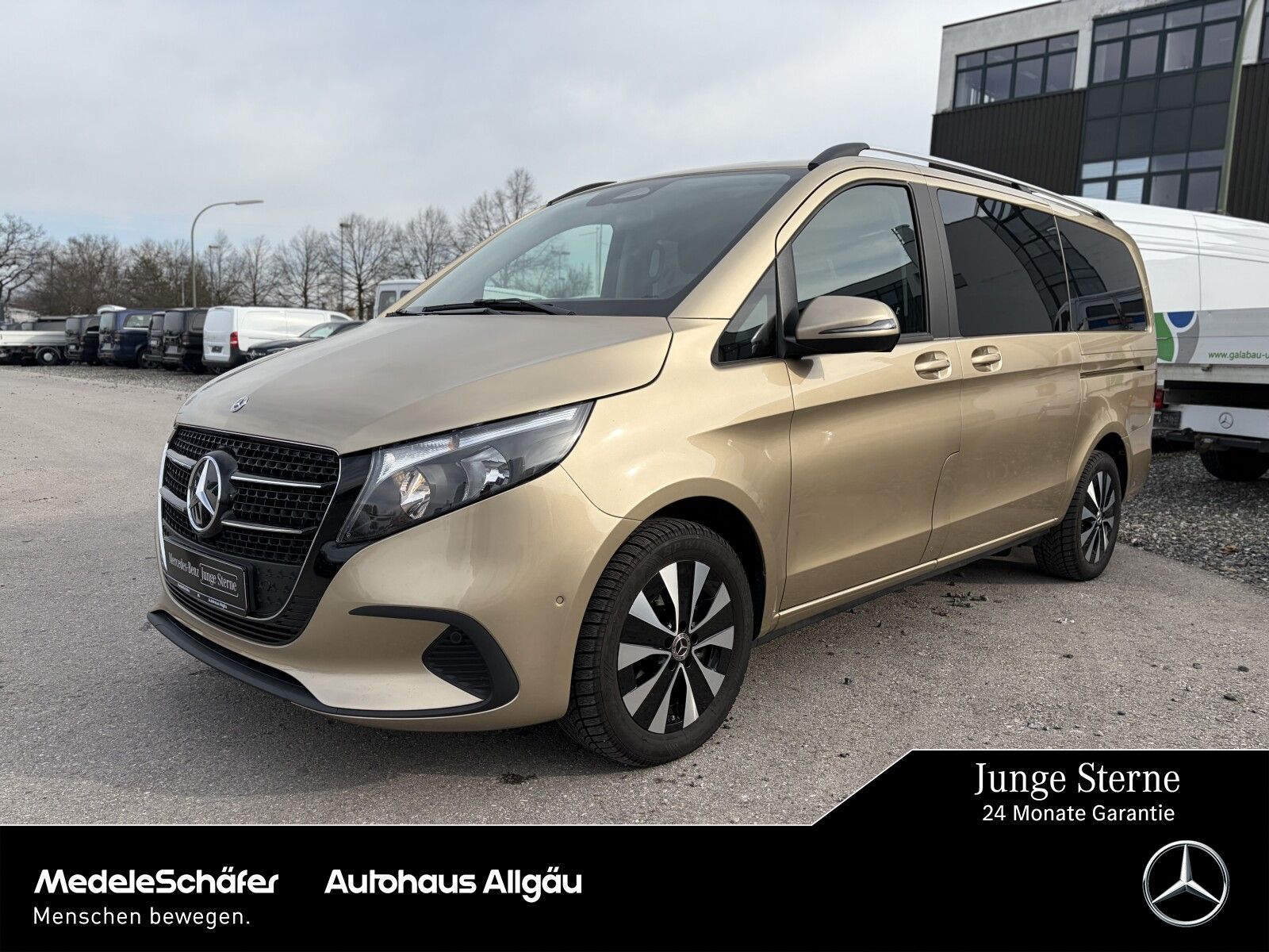 MERCEDES-BENZ V 220 d Lang DISTRONIC AHK CARPLAY 7SITZER
