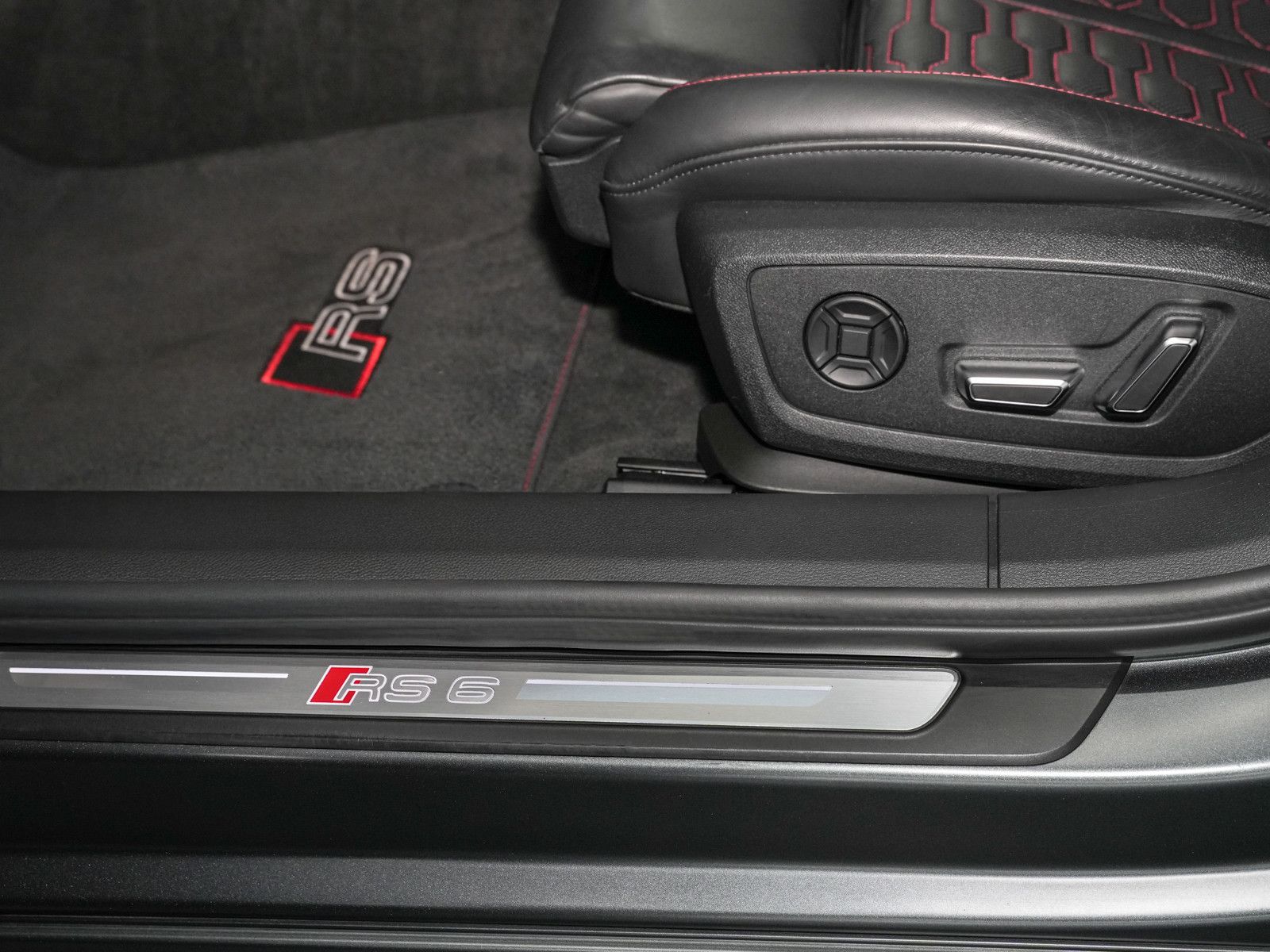 Fahrzeugabbildung Audi RS6 - Keramik|RS-Dyn+|B&O|SportAGA|Massage|360°