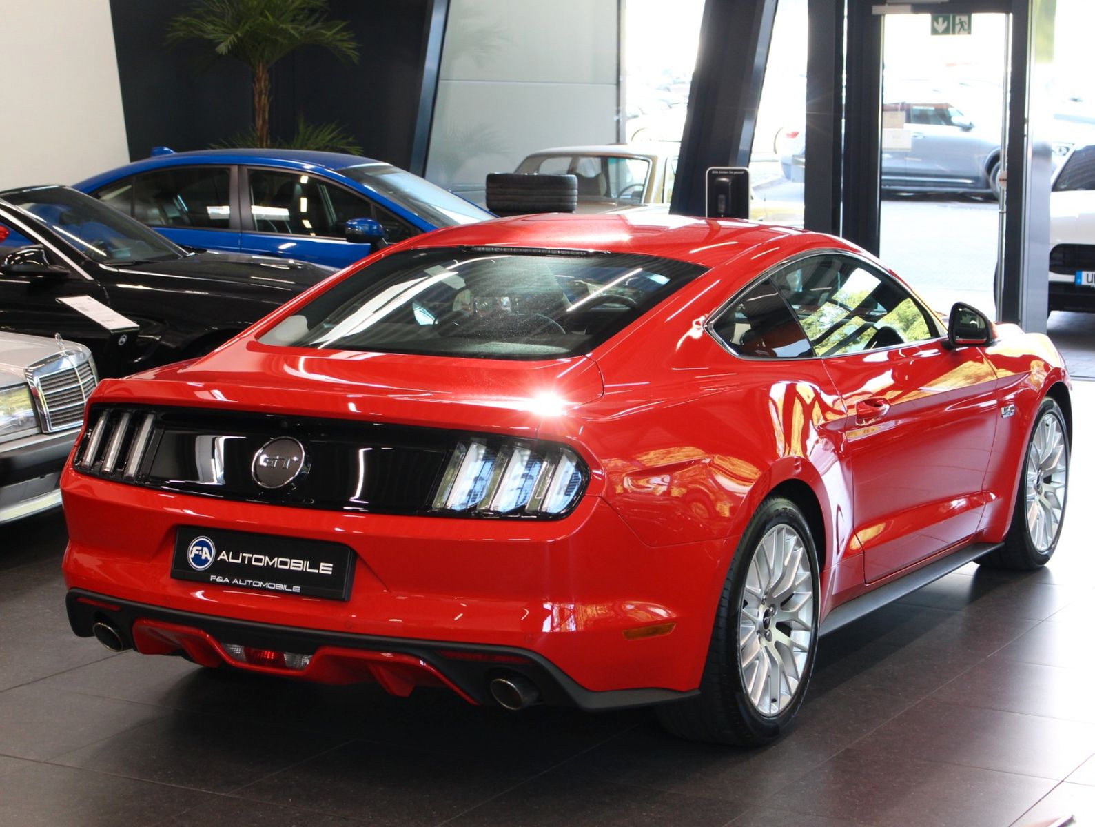 Fahrzeugabbildung Ford Mustang GT Fastback 1.Hand*NUR 12T KM