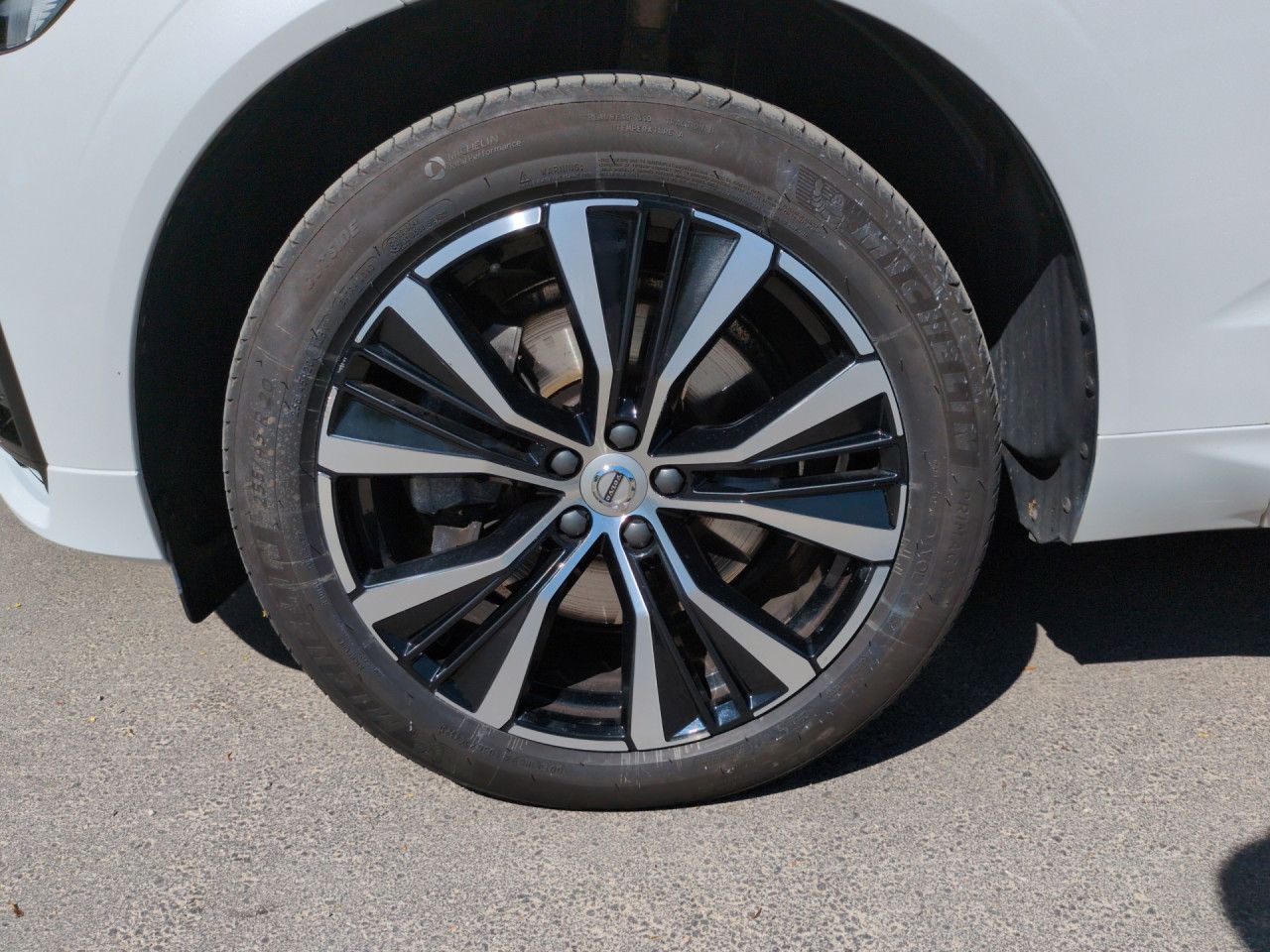 Volvo XC 60 Ultimate Dark AWD foto 24