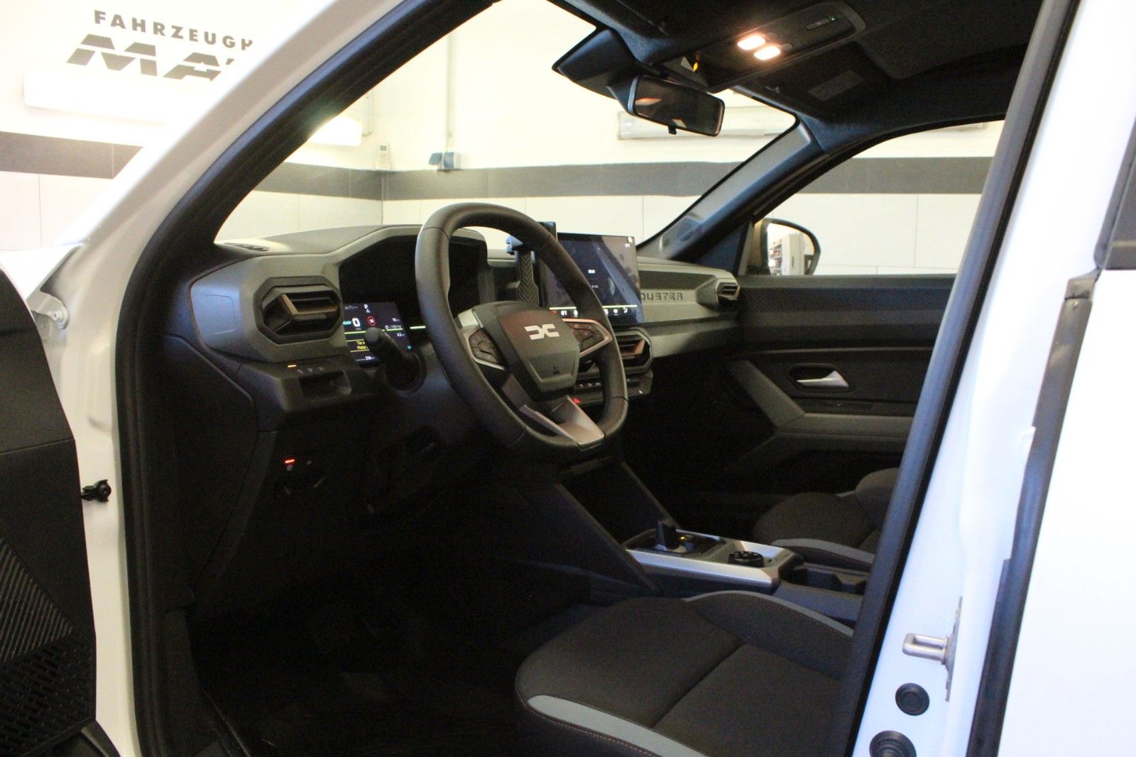 Fahrzeugabbildung Dacia Duster hybrid-G 150 4x4 Extreme  MY26