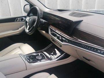 BMW X7 - 10