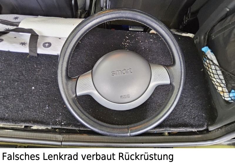 Fahrzeugabbildung Smart fortwo city-coupe Pulse KLIMAAUTOMATIK PANORAMA