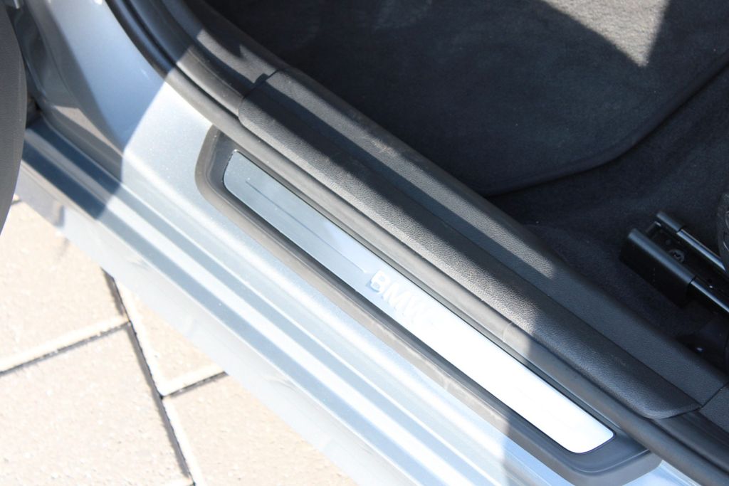 BMW 320 d xDrive Touring NAVI SHZ LED PDC AUT LIVE