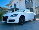 Audi TT Cabrio- Traum TÜV, Bremsen, Service, Reifen  - Audi TT in Kassel