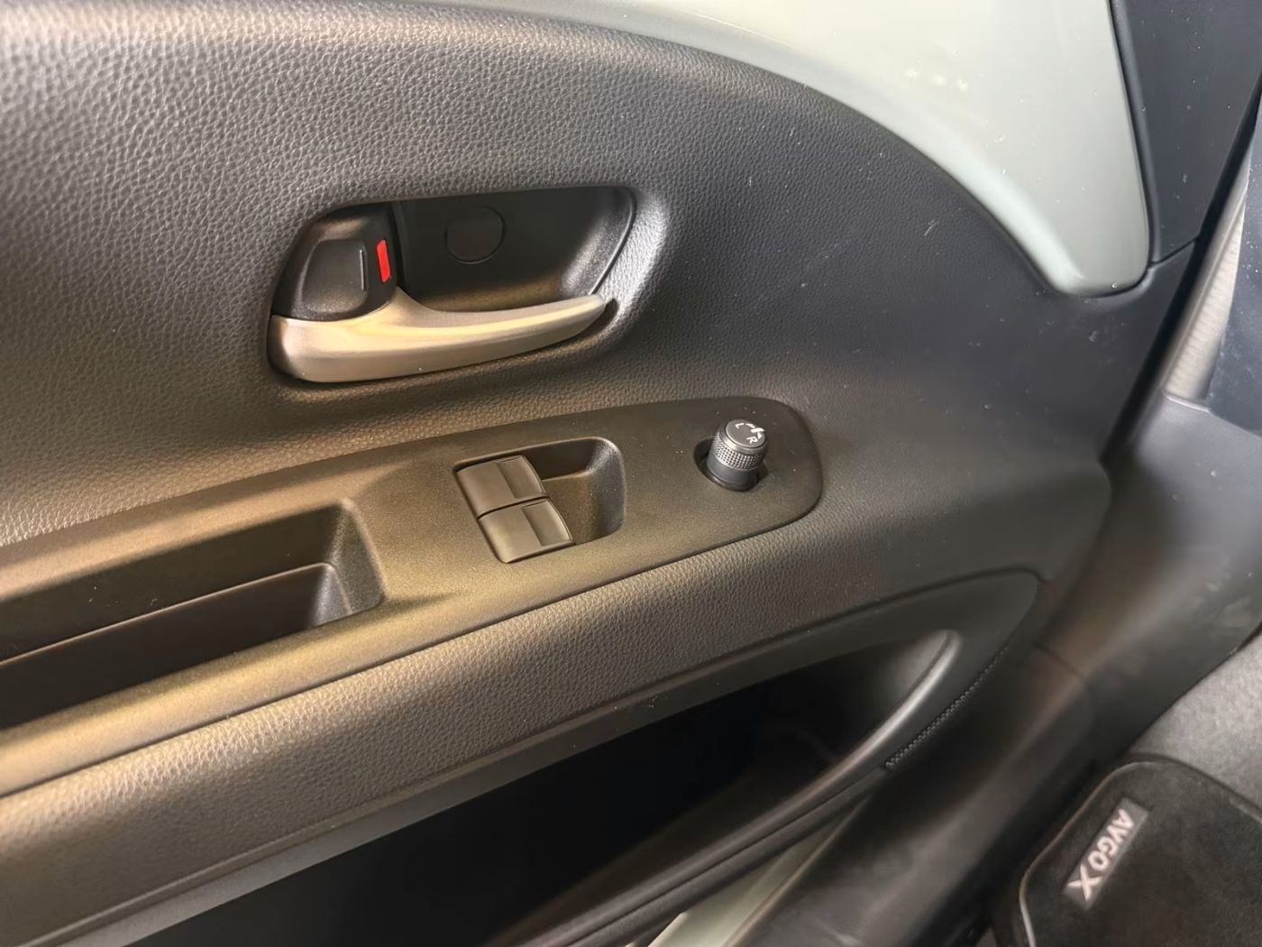 Fahrzeugabbildung Toyota Aygo X Teamplayer 1.5-l-Hybrid KAMERA ACC LED