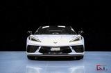 Corvette Chevrolet C8 Stingray Convertible BOSE Lifting - weiße Corvette C8