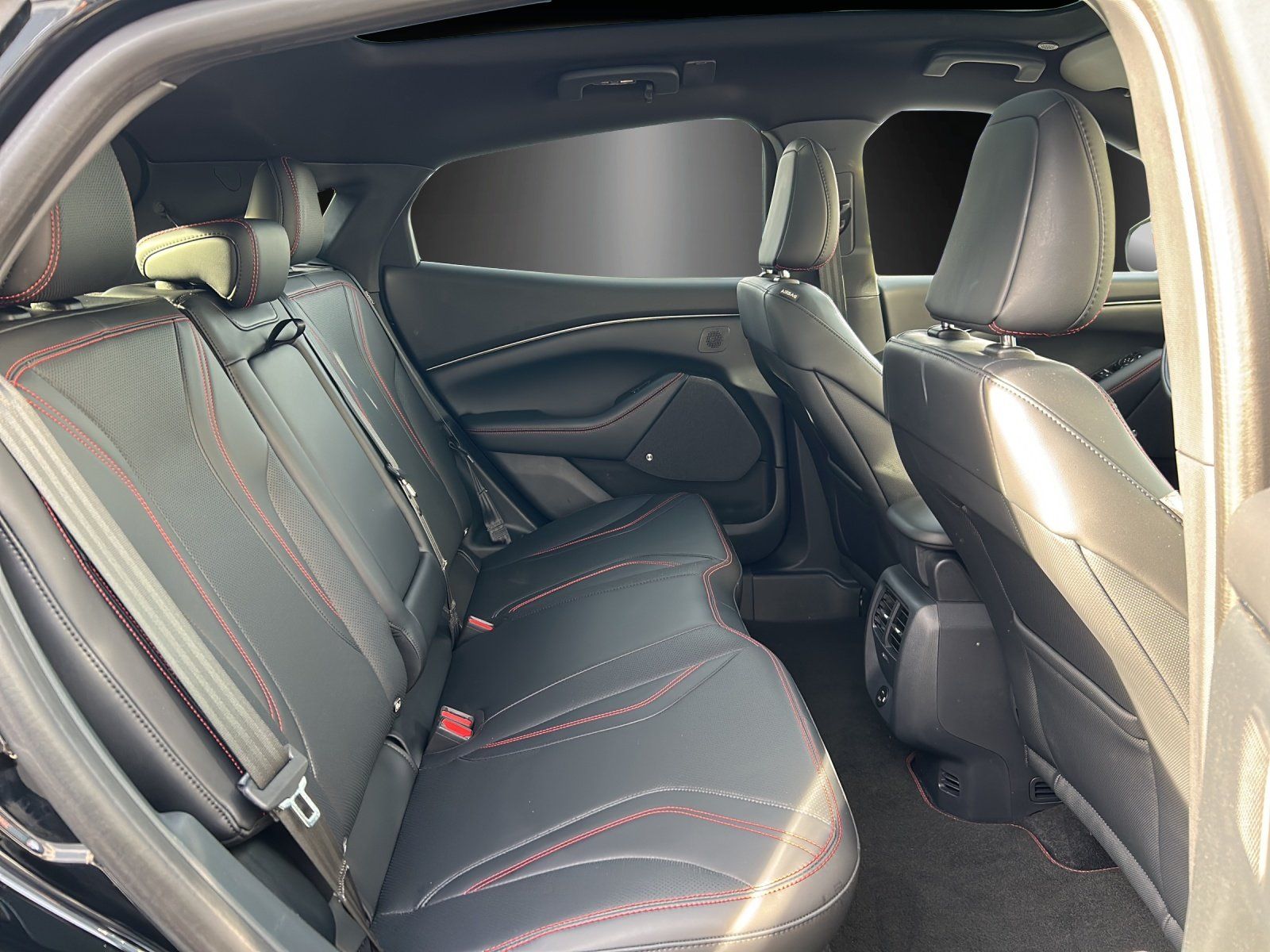 Fahrzeugabbildung Ford Mustang MACH-E AWD Aut./Matrix-LED/ACC/360°/PANO