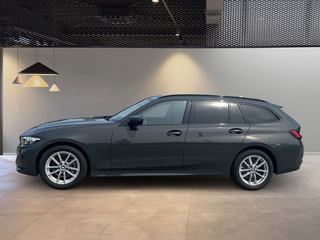 BMW 318 d Touring Sitzhzg ParkAssist LiveCockpit Sp foto 2
