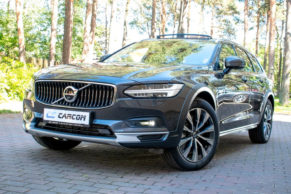 Volvo V90 Cross Country