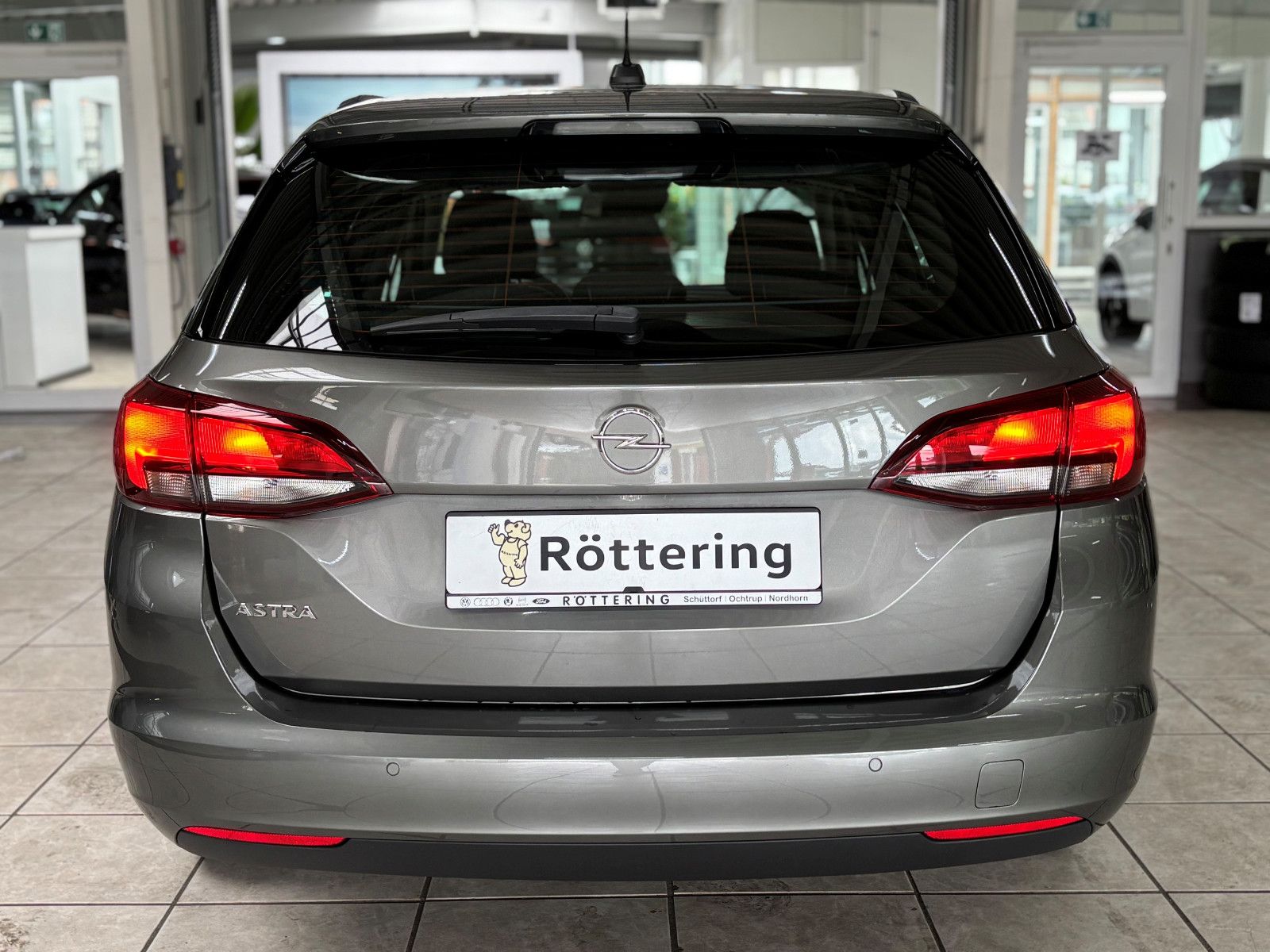 Fahrzeugabbildung Opel Astra K Sports Tourer Edition 1.5l CTDi + Navi +