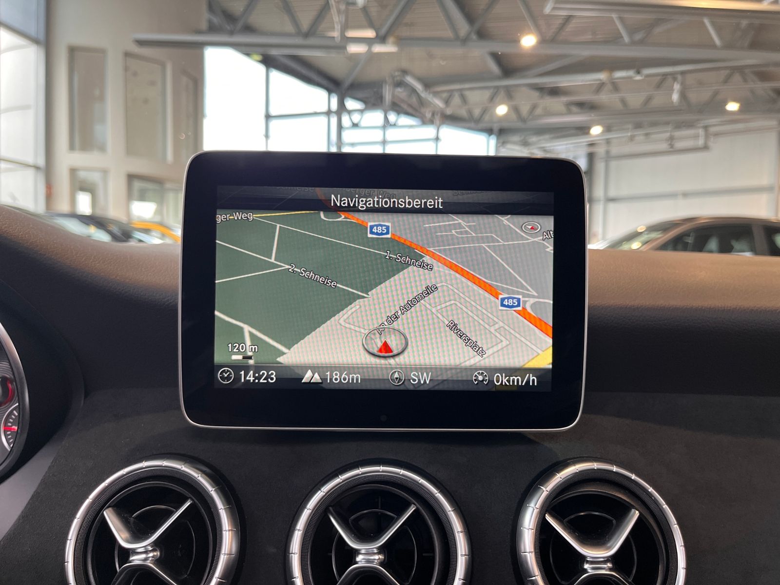 Fahrzeugabbildung Mercedes-Benz CLA 200 AMG Night PANO H/K LED