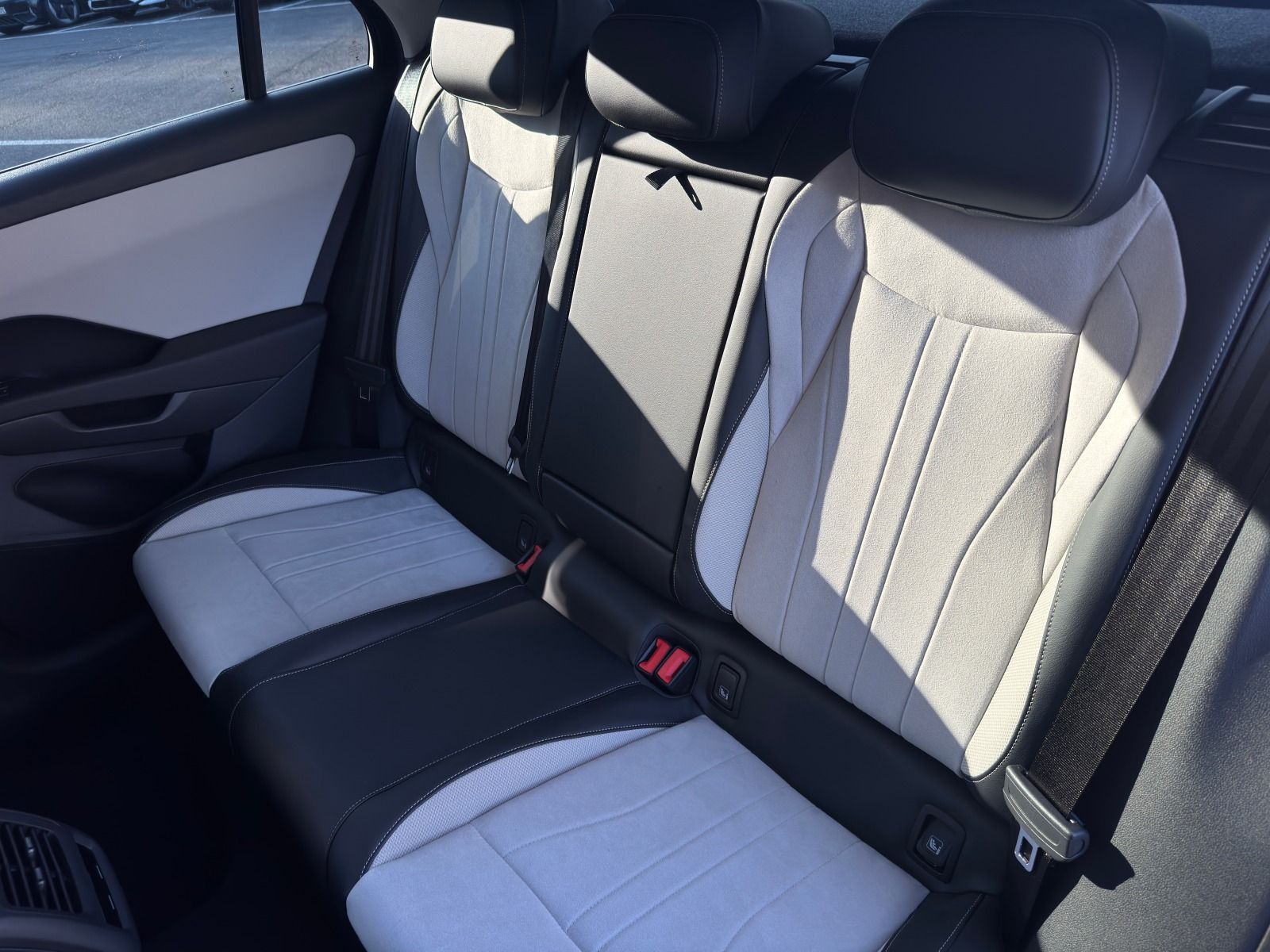 Volkswagen T-Roc - Bild 7