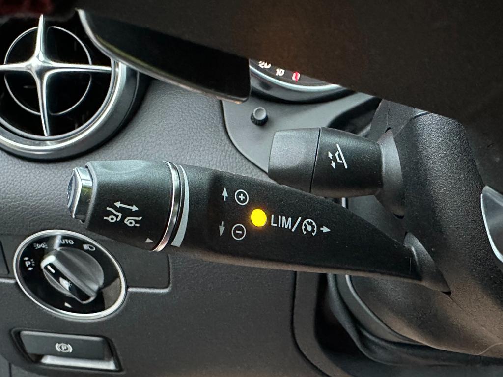 Mercedes-Benz SLC 300