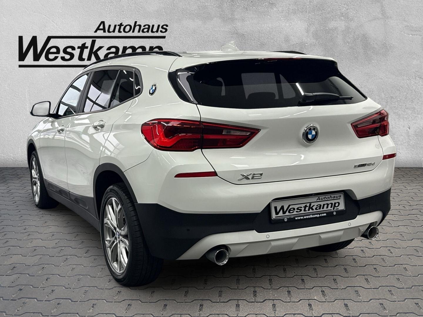 BMW X2 sDrive 18d Advantage Panodach Leder Led Kamer