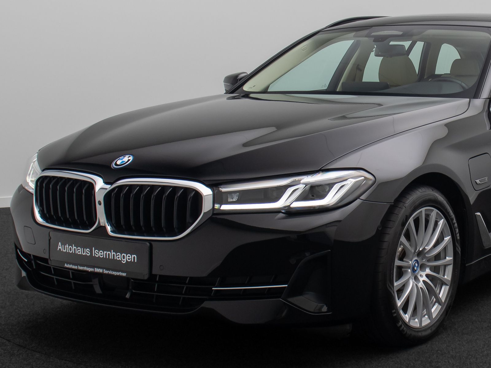 Fahrzeugabbildung BMW 520e Panorama 360°DAB H/K Leder AHK Sport 18Zoll