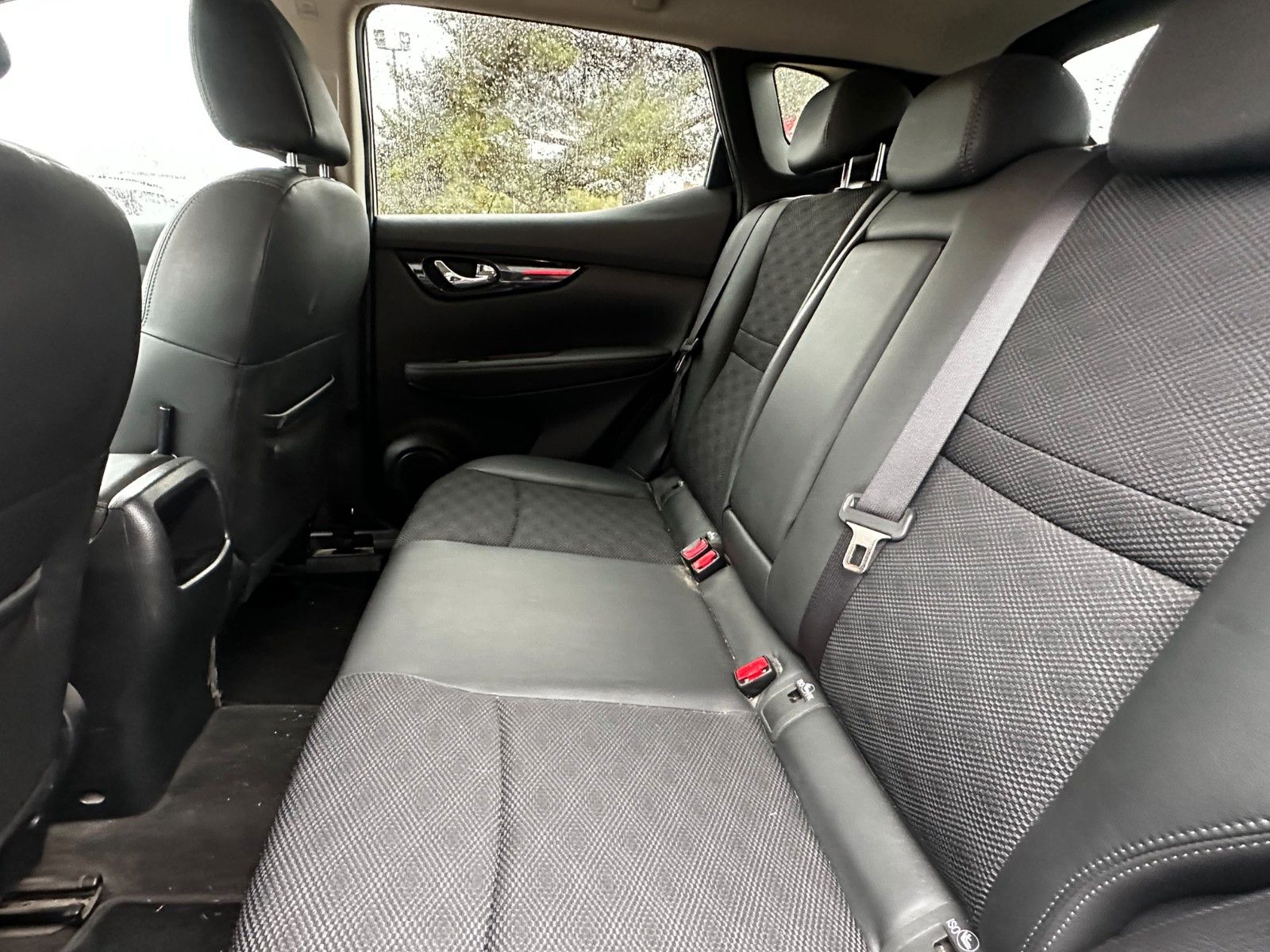 Fahrzeugabbildung Nissan Tekna+AHK,1.Hd.,Scheckh.gepfl.1a Zust.,Serv