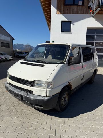 Volkswagen T4 Caravelle 2,5-l-Diesel TDI 75kW lang