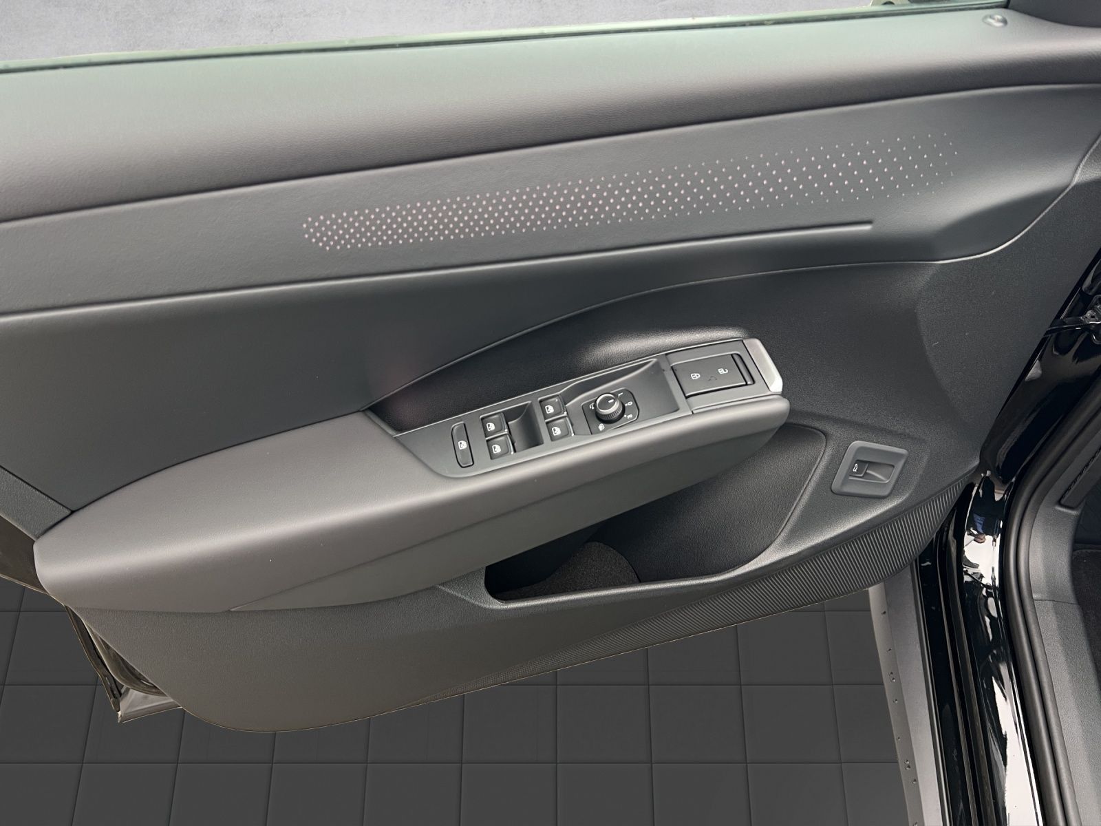 T-Roc Style 1.5 l eTSI OPF 110 kW (150 PS) 7-Gan