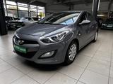 Hyundai i30 Classic Klima AHK Radio-CD USB - Hyundai i30 Gebrauchtwagen in Oberhausen