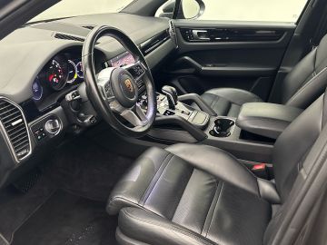 Porsche Cayenne - 9