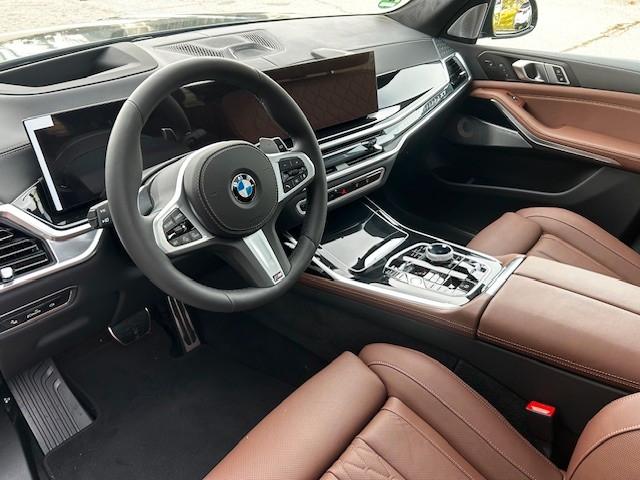 BMW X7 40d / BRITISH RACING GREEN, BROWN, B&W, FULL! – 8