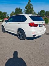 BMW X5 xDrive30d - M Paket Voll LED Panorama - BMW X5 von privat