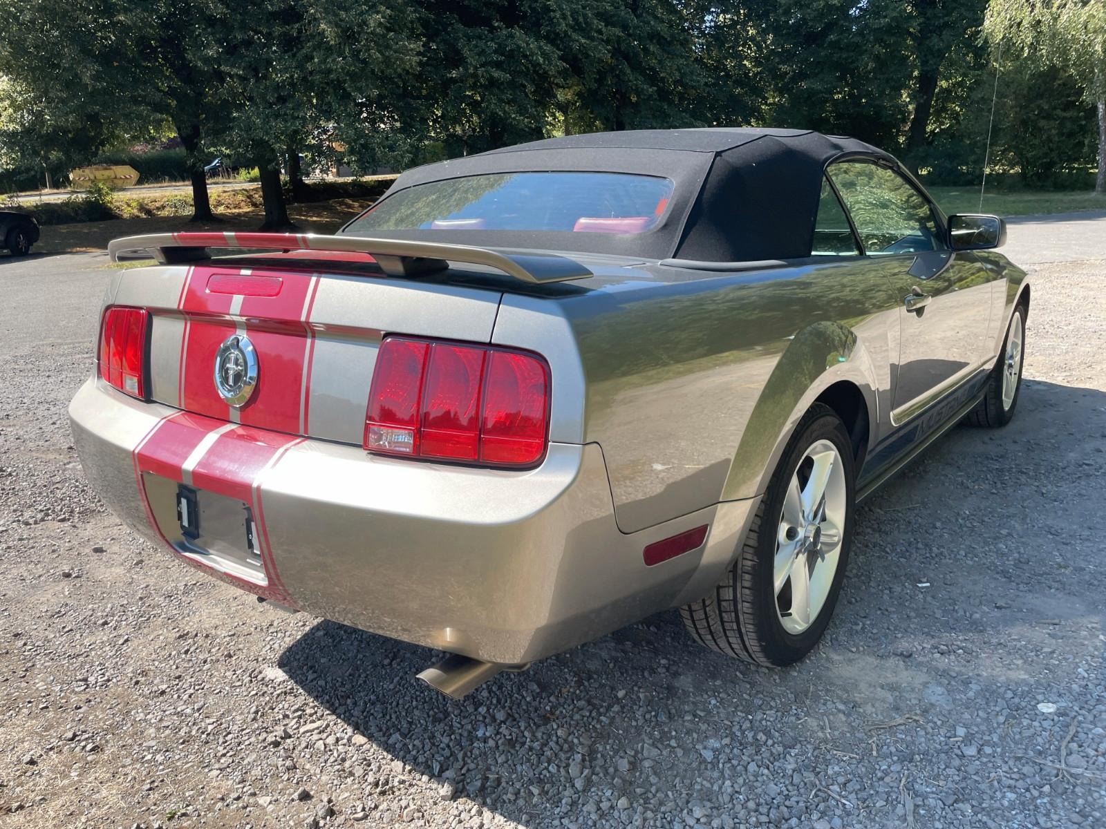Ford Mustang Cabriolet 205ch - 2 ème main - Carnet entretien - Régulateur de vitesse - Capote changée