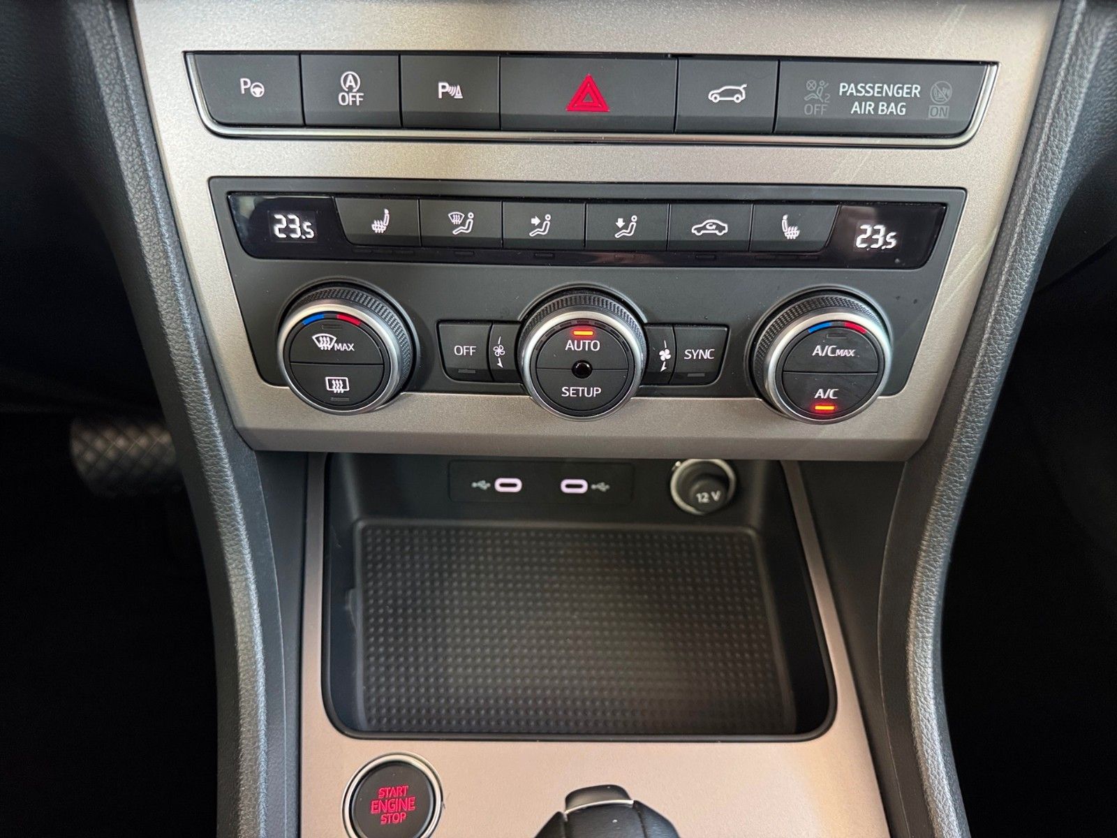 Fahrzeugabbildung SEAT Ateca Xperience 1.5 TSI