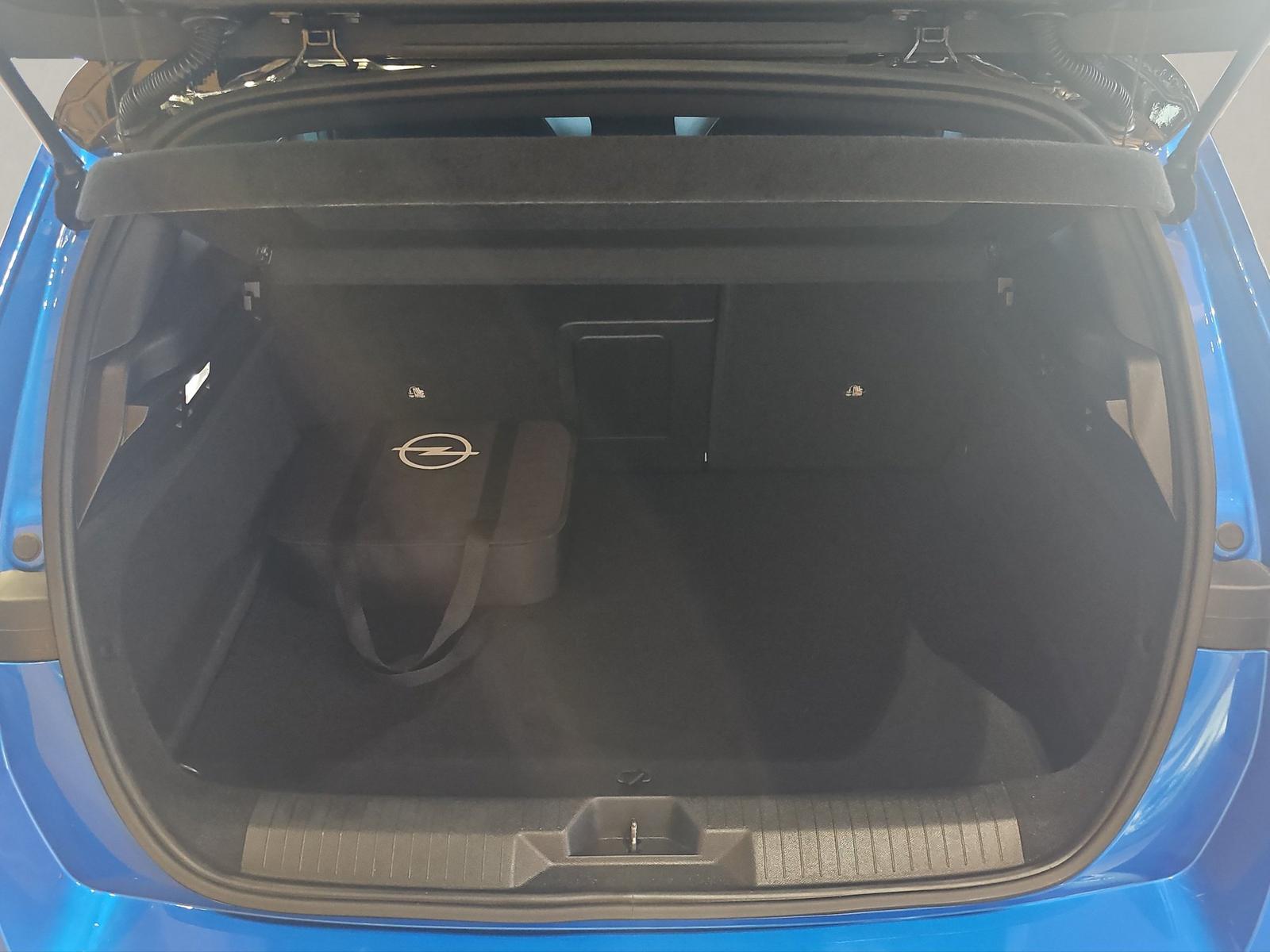 Opel Astra Electric GS 95,8% Batterieka. ACC+Navi+Pan