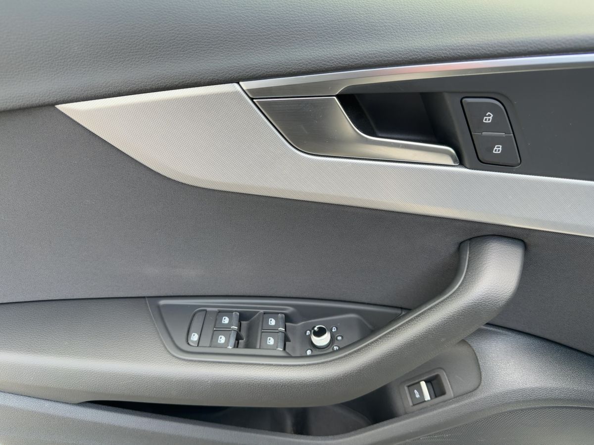 Audi A4 - Bild 17