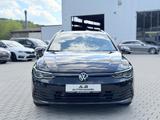 Volkswagen Golf VIII Variant Life 2.0TDI/RCAM/LED/ACC/AHK - Volkswagen Golf: Kombi