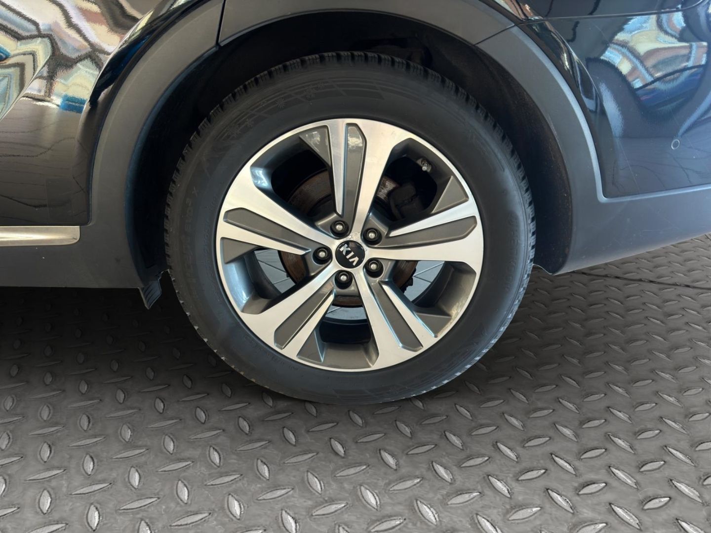 Fahrzeugabbildung Kia Sorento Platinum Edition 4WD HUD PANO 360 Kamera
