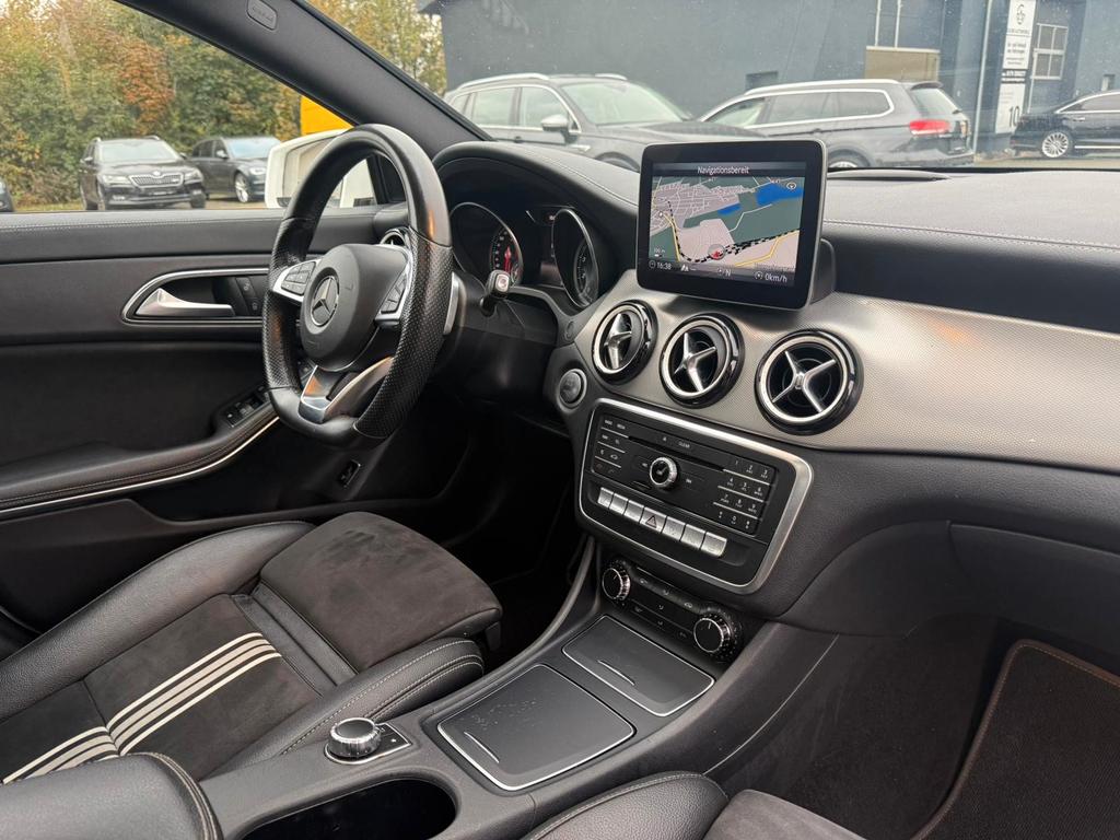 Mercedes-Benz CLA 180