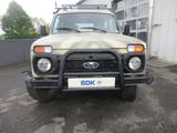 Lada Niva 4x4  AHK RADIO LED RAPTOR BÜGEL TRITTBRETTE - Lada Niva aus 2010