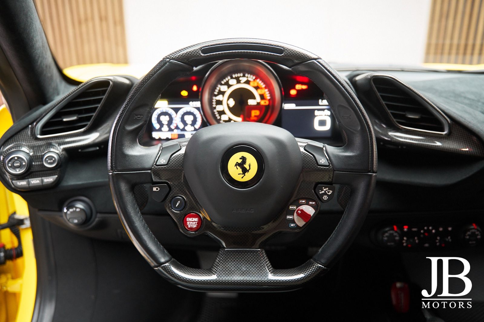 Fahrzeugabbildung Ferrari 488 Pista Racing Seats Lightweight Carbon German